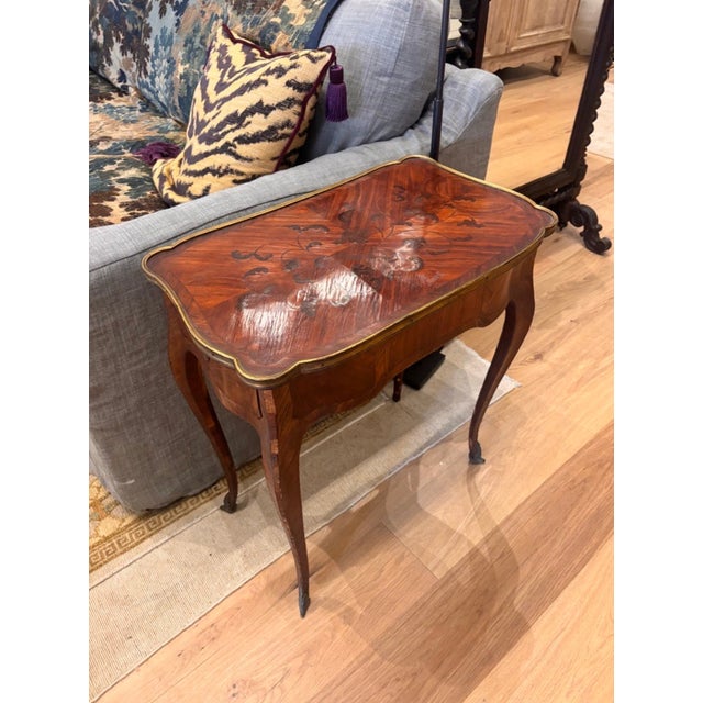French Late 19th Century French Louis XV Style Marquetry Side Table For Sale - Image 3 of 3
