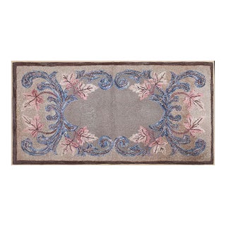 1925s Gray Floral Folk Art Antique American Hooked Hand Knotted Rug 2'6" X 4'8" Wool Carpet For Sale