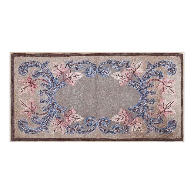 1925s Gray Floral Folk Art Antique American Hooked Hand Knotted Rug 2'6" X 4'8" Wool Carpet For Sale
