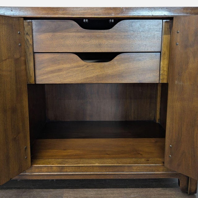 Drexel Heritage Dynasty Burl Walnut Asian-Inspired Credenza For Sale In San Francisco - Image 6 of 9