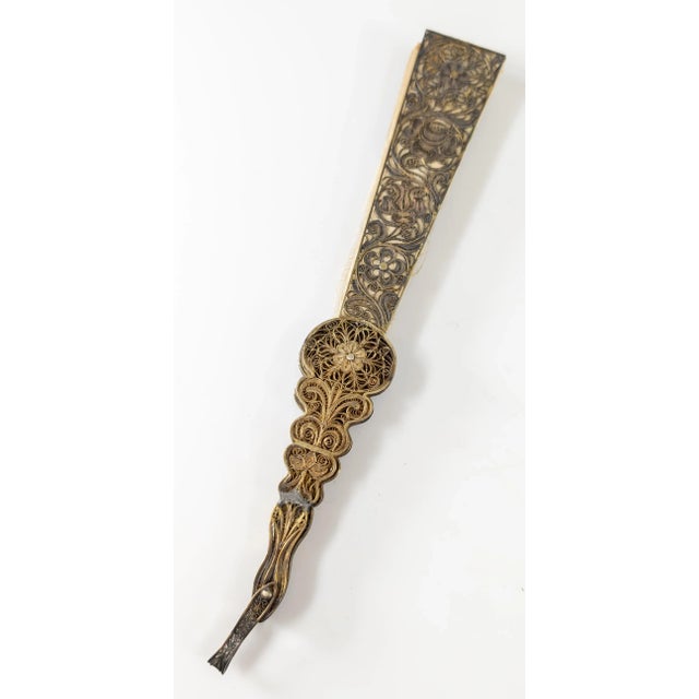 Early 20th Century Gilt Silver Filigree Portuguese Hand Fan For Sale - Image 13 of 14