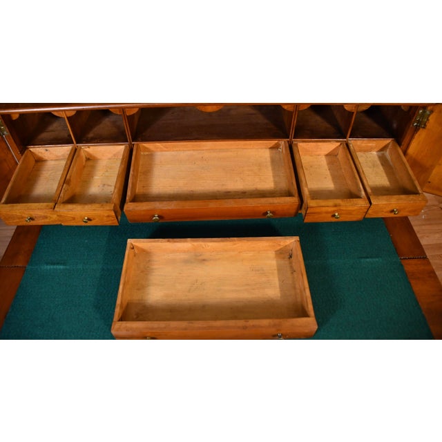 19th American Federal Mable Wood Secretary Desk With Bookcase Top c.1870 For Sale - Image 18 of 18