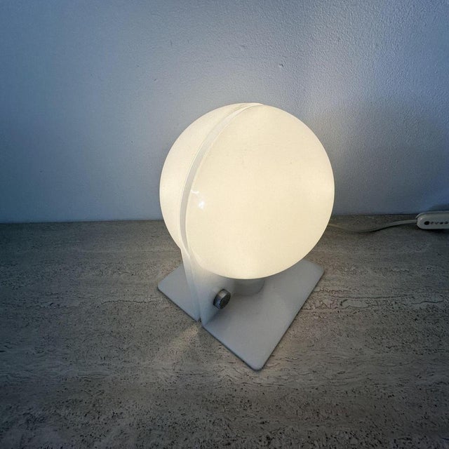 White Vintage Sirio Table Lamp by Sergio Brazzoli for Guzzini, 1970s For Sale - Image 8 of 15