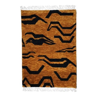 Hand-Knotted Strata Tibetain Stripes Rug - 5 X 7 For Sale