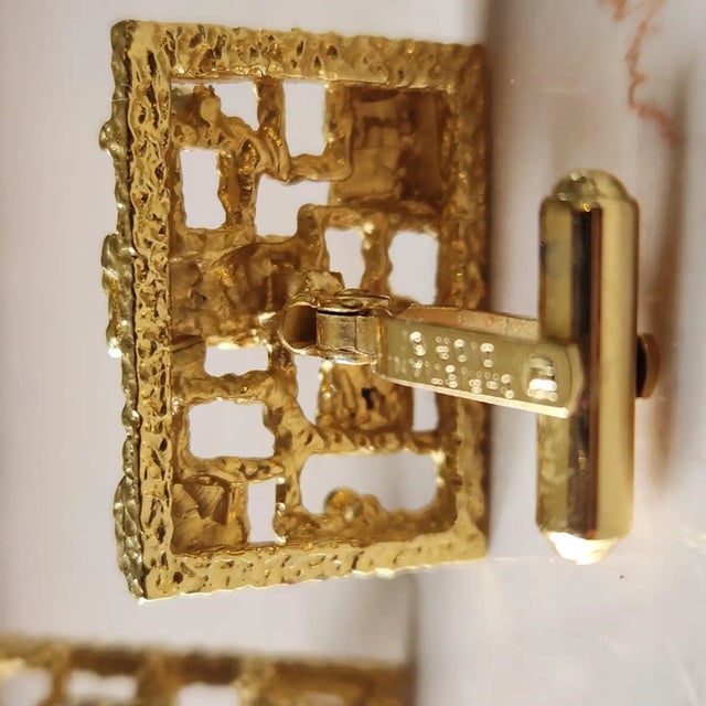 Gold 1970s Brutalist Christian Dior Gold Tone Enamel Stone Cufflinks For Sale - Image 8 of 11