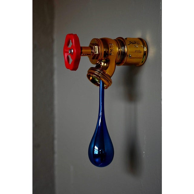 Santicri, Running Out Wall Sculpture, 2000s, Chrome-Plated Resin and Gold Faucet For Sale - Image 4 of 10