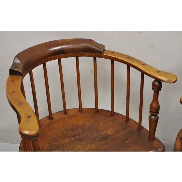 Antique English Windsor Colonial Pine Wood Spindle Pub Club Arm Chairs - A Pair For Sale - Image 4 of 12