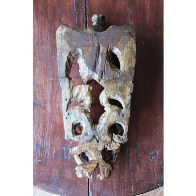 17th Century Antique Portuguese Bird Wearing Crown Wood Figure For Sale - Image 10 of 13