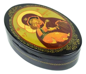 Mid 20th Century Hand-Painted Vladimir Mother of God Iconography Papier-Mâché Lacquer Trinket Box