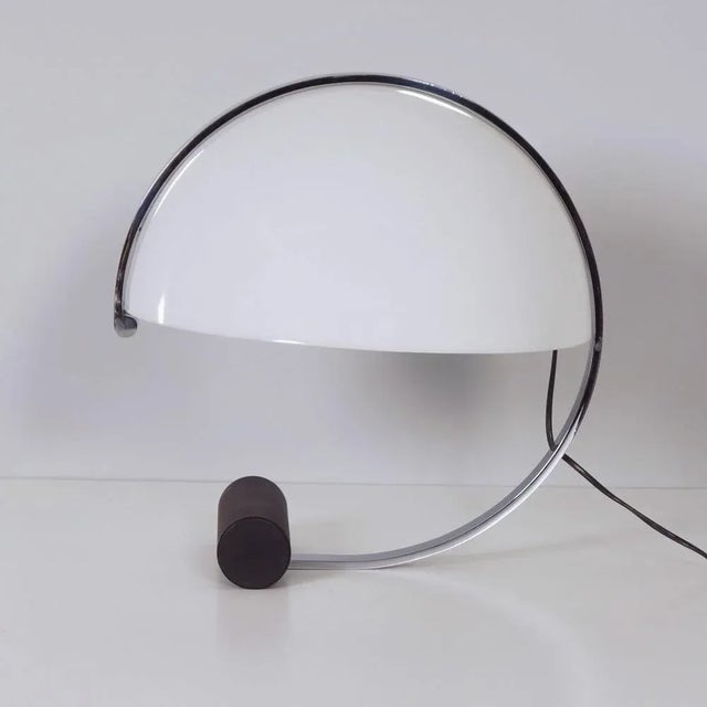 Table lamp by Stilnovo for Artimeta from the 1970s in chrome and acrylic glass with sculptural shade – in excellent...