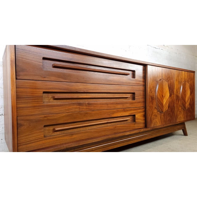 Brown 1960s Stately Restored Mid Century Modern Long Dresser Credenza Walnut Young, Attributed For Sale - Image 8 of 18