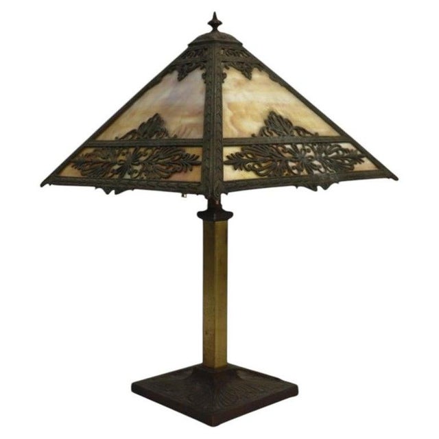 This exceptional antique Arts & Crafts table lamp is attributed to the renowned American manufacturer Bradley & Hubbard,...