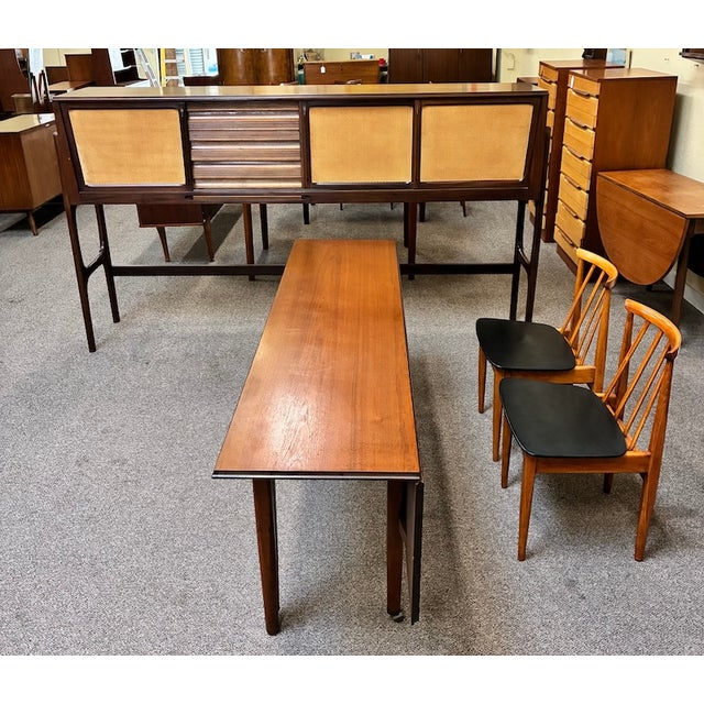 Iconic European Mid Century Modern Teak & Wicker Nesting Dining Suite W/ Credenza, Dining Table & Four Chairs c.1960 For Sale - Image 18 of 18