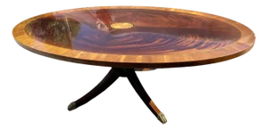 Vintage Hekman Furniture Oval Mahogany Georgian Style Coffee Table With Red Flame Finish