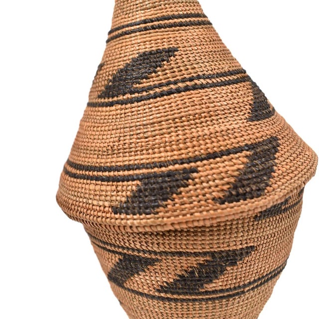 Textile Early 20th Century Tutsi Basket with Lid Rwanda For Sale - Image 7 of 7