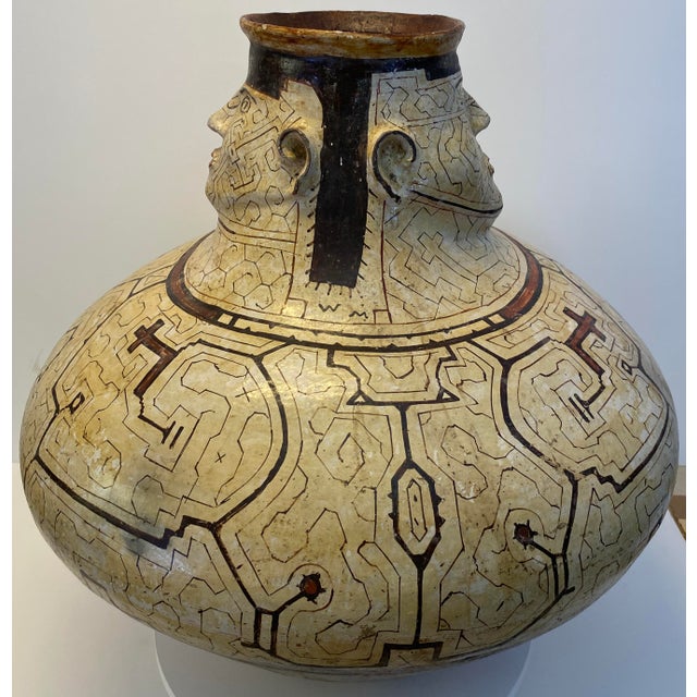 Mid 20th Century Monumental Amazonian Shipibo-Conibo Anthropomorphic Pottery Vessel For Sale - Image 5 of 11