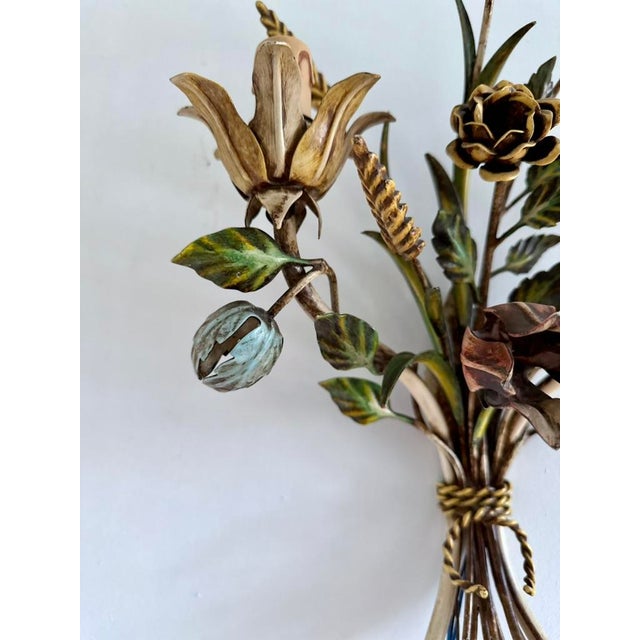 Italian Hand-Painted Tole Floral Bouquet Wall Sconce, 1940s For Sale - Image 15 of 18