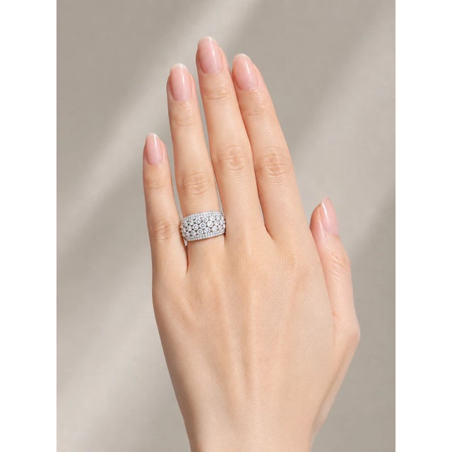 Art Deco Late 20th Century Size 6.5 18K White Gold Diamond Designer Ring Band For Sale - Image 3 of 3