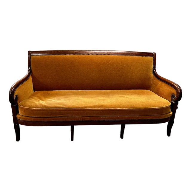 Early 19th Century Banquette in Ochre Mohair For Sale