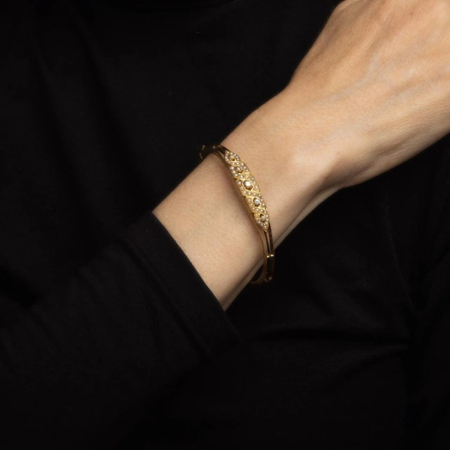 Traditional Antique Edwardian Bracelet Pearl Diamond 14k Yellow Gold Bangle Vintage Jewellery For Sale - Image 3 of 4