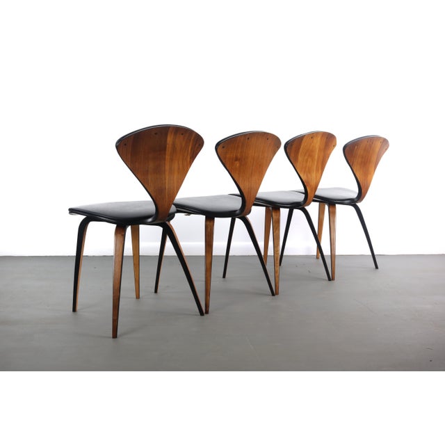 Mid-Century Modern Dining Chairs by Norman Cherner for Plycraft - Set of 4 For Sale - Image 3 of 10