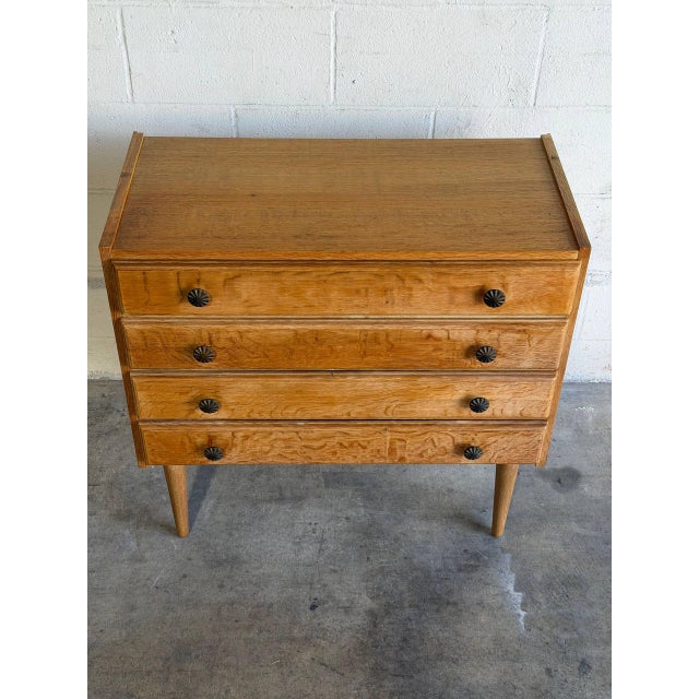 Brown Vintage Small Oak Dresser With 4 Drawers Sunburst Knobs and Tapered Legs Denmark 1960s For Sale - Image 8 of 12