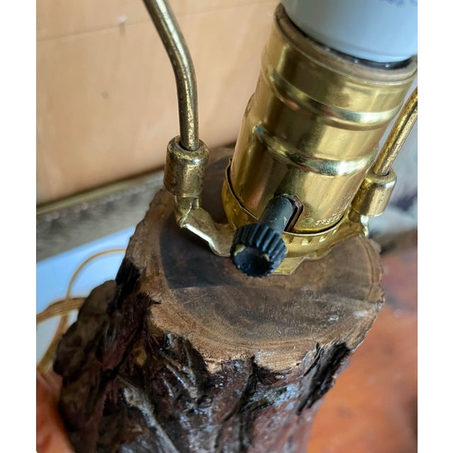 Mid 20th Century Adirondack Cabin Rustic Style Handmade Burl Wood Table Lamp Bark Clock Lacquered For Sale - Image 6 of 12