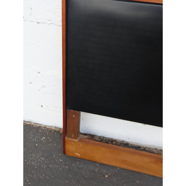 Knoll Mid Century Modern King Size Upholstered Headboard 6598 For Sale In Miami - Image 6 of 17