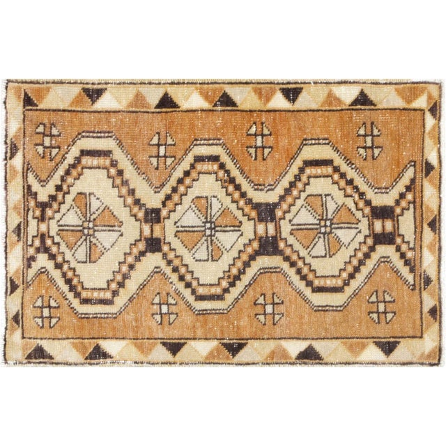 1960s Turkish Oushak Yastic For Sale - Image 4 of 4