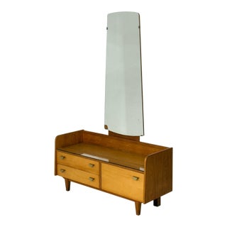 Vintage Chest of Drawers For Sale