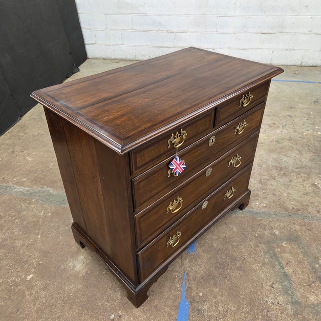 Late 19th Century Georgian Cherry & Oak Banded 5 Drawer Chest With Brass Handles & Escutheons For Sale - Image 10 of 17