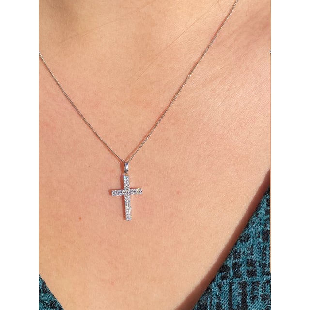 Contemporary The Gemma: Ladies 14K White Gold Diamond Cross Necklace For Sale - Image 3 of 3