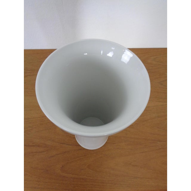 1980s Salier Porcelain Vase by Siegmund Schütz for KPM Berlin, Germany, 1951 For Sale - Image 5 of 18
