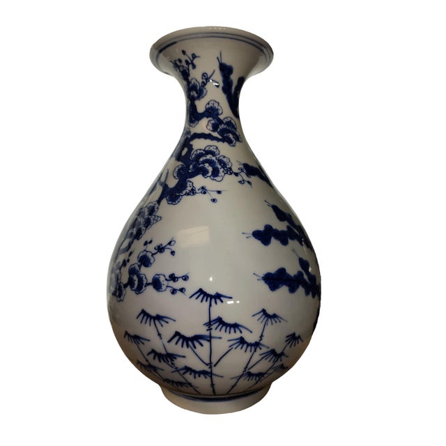 Beautiful mid 20th century Qianlong large blue and white vase in excellent condition, bearing avian and floral motifs,...