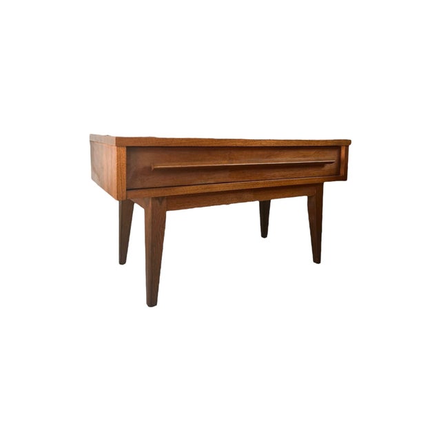 1970s 1970s Vintage Mid Century Modern End Table or Stand With Dovetail Drawer For Sale - Image 5 of 6