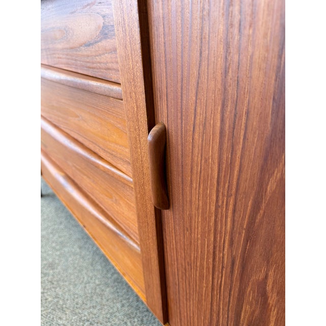 1960’s Danish Modern Teak Credenza by Kofod Larsen for Faarup of Denmark For Sale - Image 6 of 12