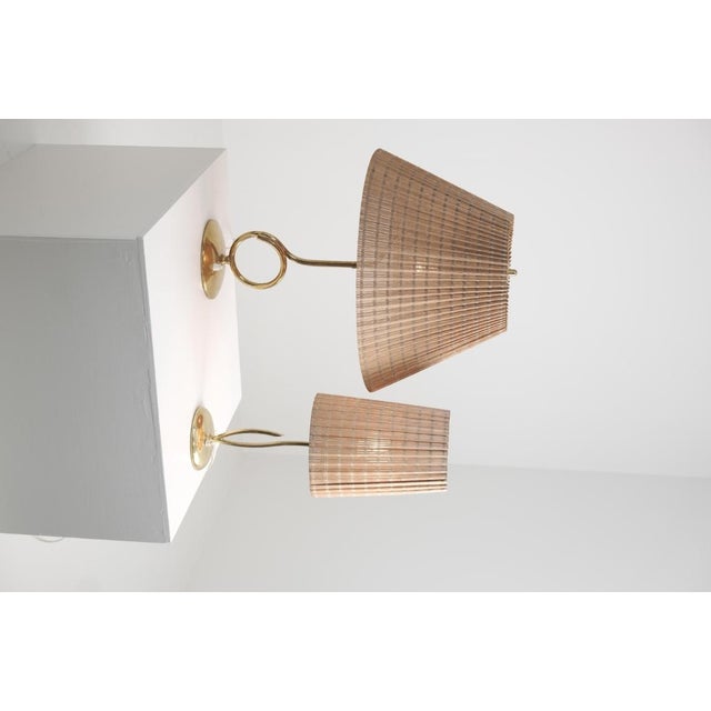 Mid-Century Modern 1950s Large Mid-Century Modern Valinte Table Lamp in Brass & Rattan For Sale - Image 3 of 6