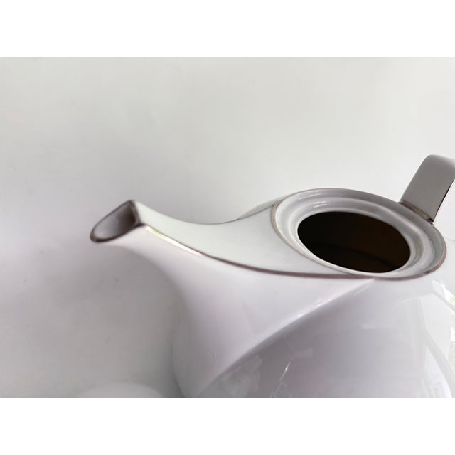 Rosenthal Artist Teapot "Hearts" from the Studio Line / Gropius Artist Teapot Series. 4-piece set consisting of teapot,...