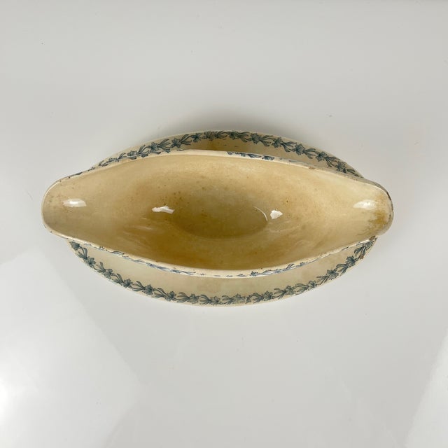 Earthenware Oeillet Gravy Boat from KG Lunéville, 19th Century For Sale - Image 9 of 11