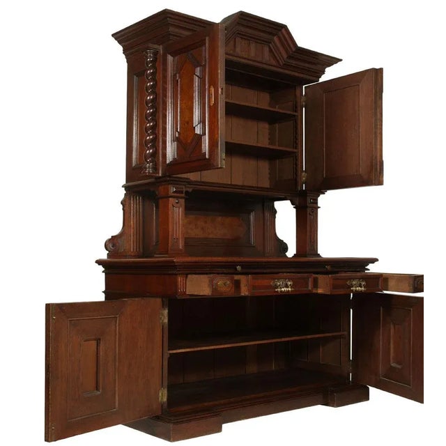 Important Antique 18th Century heavy and solid Tuscany Renaissance sideboard in solid walnut. In two parts: the top with...