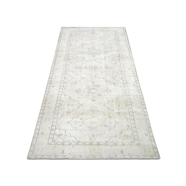 1960s Turkish Oushak Rug For Sale In Los Angeles - Image 6 of 6