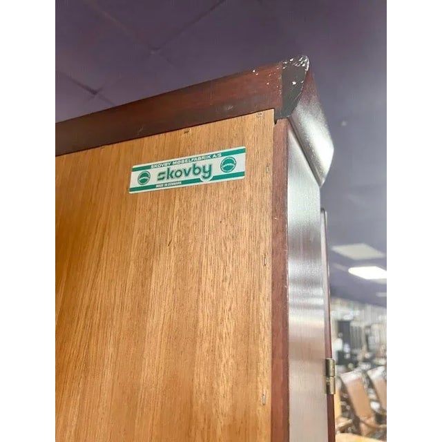 Skovby Møbelfabrik A/S Danish Mid Century Modern Teak Corner Bookcase / China Cabinet by Skovby, Made in Denmark Circa 1970s For Sale - Image 4 of 10