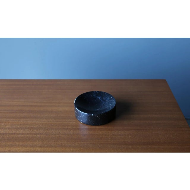 Black Peter Pepper Products Black Marble Bowl, California, C.1975 For Sale - Image 8 of 10