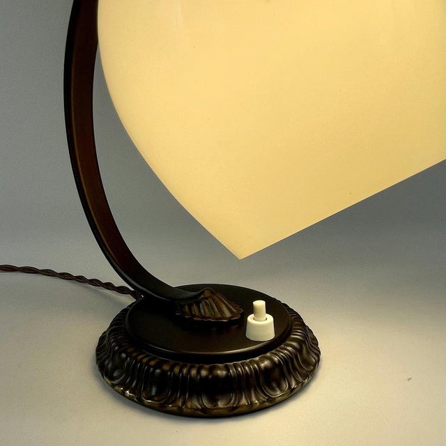 Metal Vintage Art Deco German Table Lamp in Burnished Brass and Opaline Glass, 1930s For Sale - Image 7 of 17