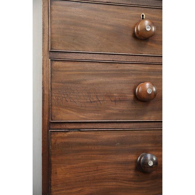 Large Antique English Chest of Drawers/Commode from the Early 19th Century with 5 Drawers and Details For Sale - Image 12 of 13