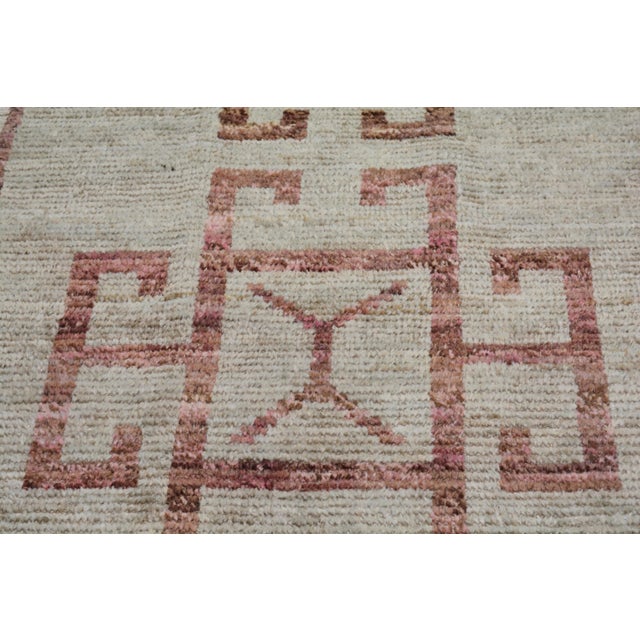 2000 - 2009 Moroccan Hand Knotted Wool Rug, 2'8"x12' For Sale - Image 5 of 5