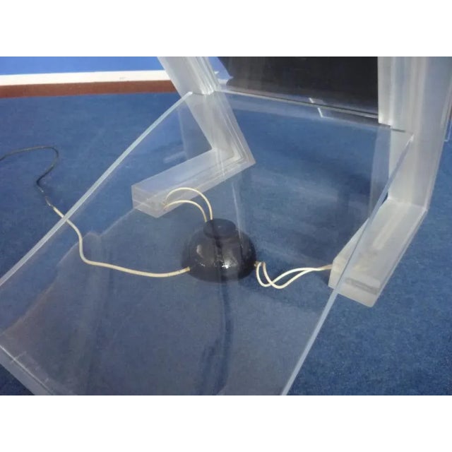 Italian Space Age Acrylic Glass Lounge Chair, 1960s For Sale - Image 17 of 18