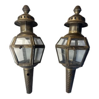 Antique Brass Carriage Buggy Oil Lamps Set of 2 – Vintage Decorative Lanterns For Sale