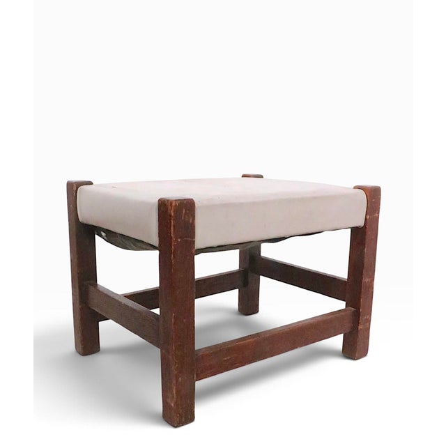 Early 20th Century Mission Oak Arts and Crafts Period Stool Ottoman Footrest Bench in the Style of Stickley For Sale In New York - Image 6 of 12