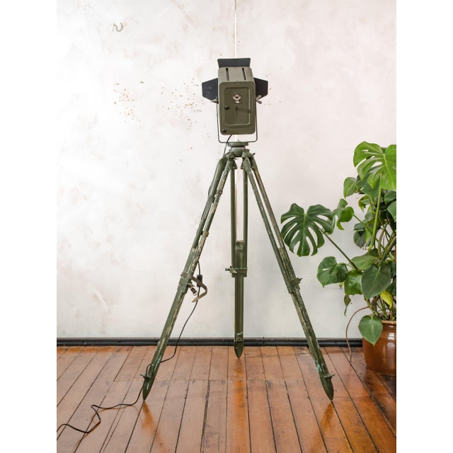 Green Fresnel Theatre Spotlight Floor Lamp from Strand Electric, England, 1960s For Sale - Image 10 of 14